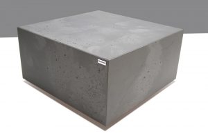Betoncouchtisch von Messoni Leichtbauweise