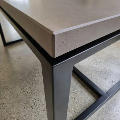 betontisch_betonschreibtisch__betonkonferenztisch_beton_tisch_betontischplatte_betonarbeitsplatte_betonmoebel_messoni1