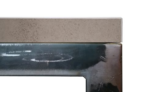 betontisch_messoni_betongrau_grob_aufliegend_roh_versiegelt_lackiert